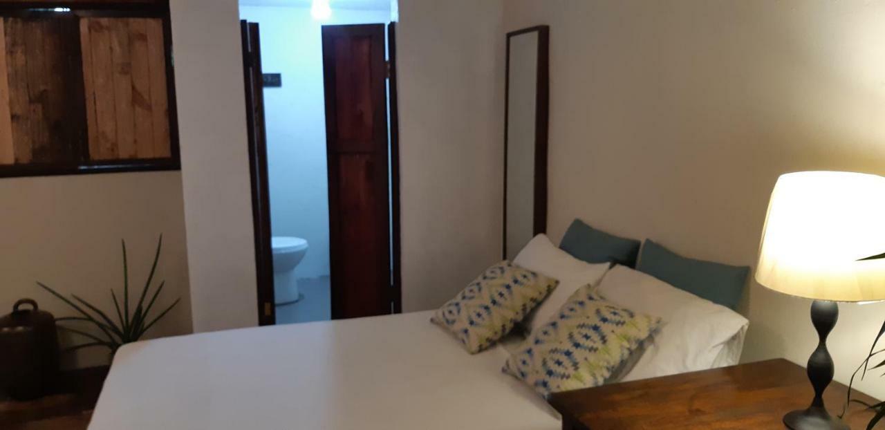 Marius B&B & Hostel Silang ภายนอก รูปภาพ